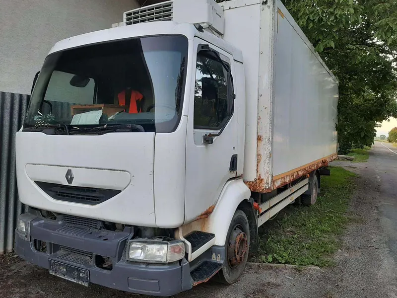 Renault Midlum 180.12 / 2002