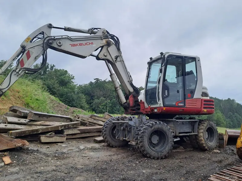 TAKEUCHI TB295W / 2014 / 12 000 m/h