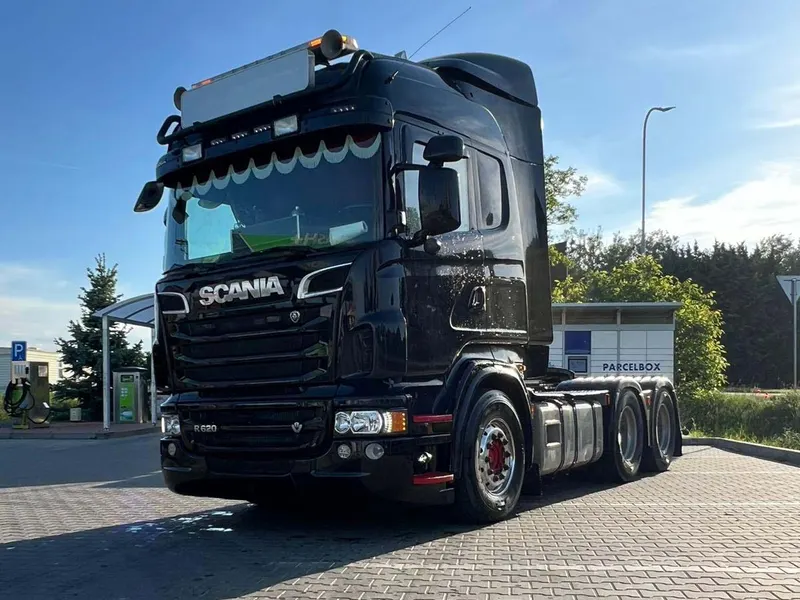 Scania R620 / 2012 / 817 800  km