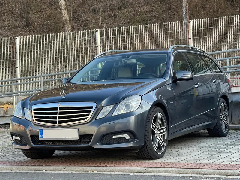 MERCEDES-BENZ E 350 CDI / 2010 / 390 000 km