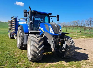 NEW HOLLAND T7.270 AC + FARMET FALCON 6 PRO FERT / 2021
