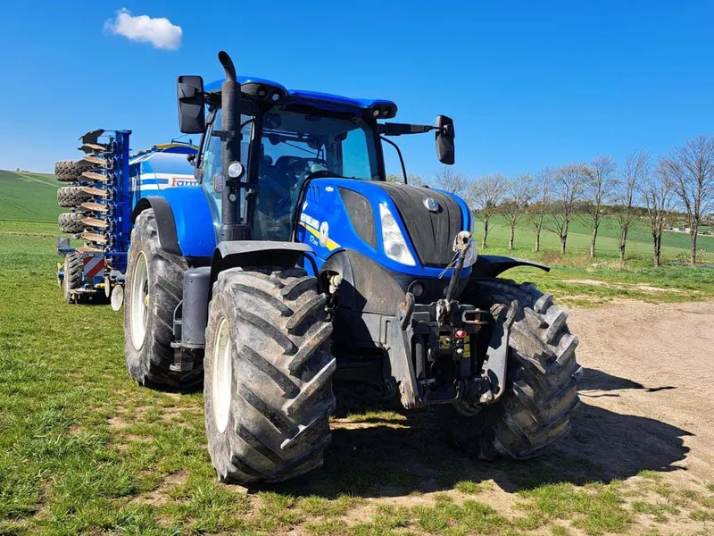 NEW HOLLAND T7.270 AC + FARMET FALCON 6 PRO FERT / 2021