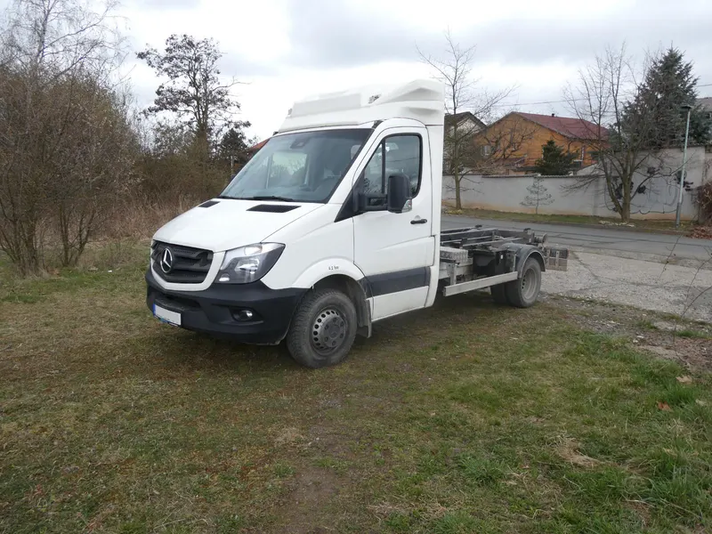Mercedes-Benz Sprinter / 2018 / 303 000 km