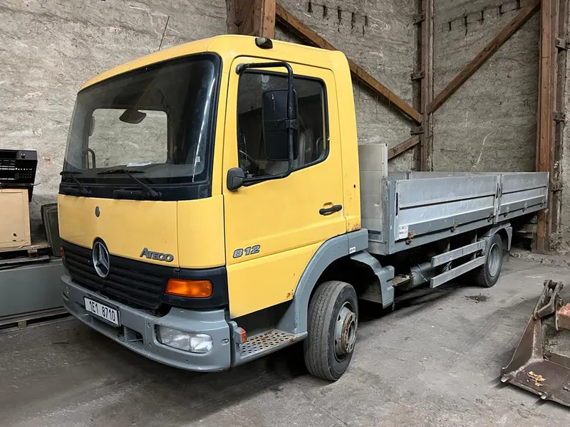 Mercedes Benz ATEGO 812