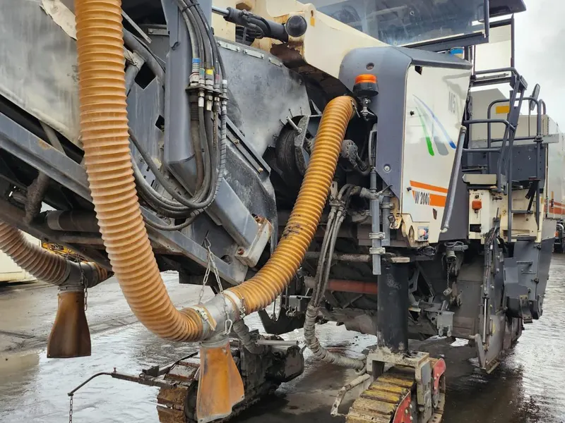 WIRTGEN W200i / 2015 / 8 280 m/h