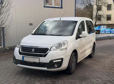 Peugeot Partner Tepee / 2018 / 325 500 km