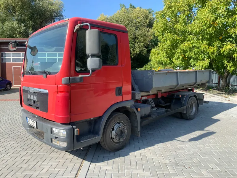 MAN TGL 8.180 GL 4x2 BL/ 2011/ 496000 km / EURO 5 