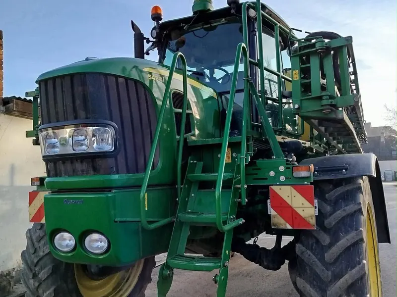 JOHN DEERE 	5430I / 2014 / 5 650 m/h