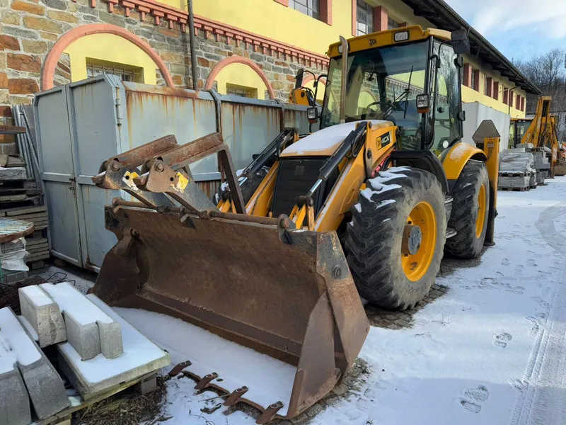 JCB 4CX / 2009 / 13 000 m/h