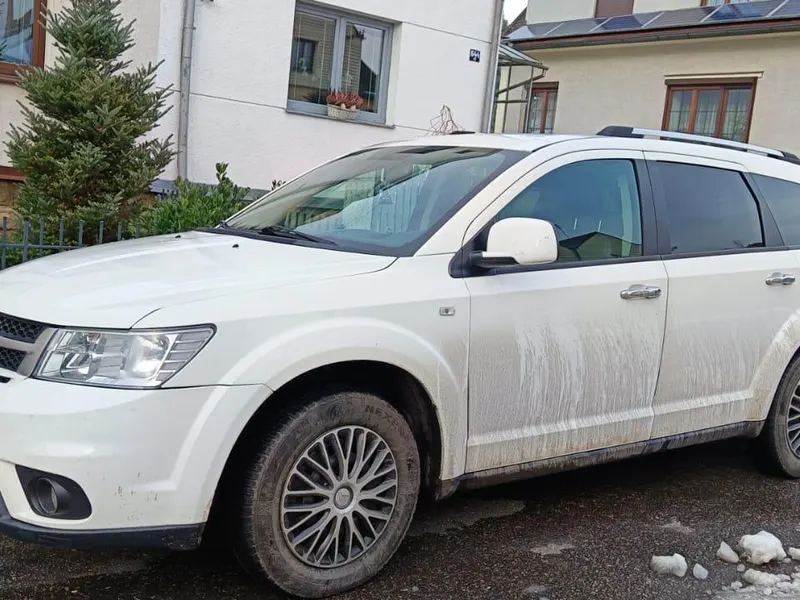 FIAT FREEMONT / 2014 / 187 000 km