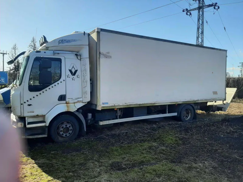 Renault Midlum 240.12 LIGHT P4x2 / 2009