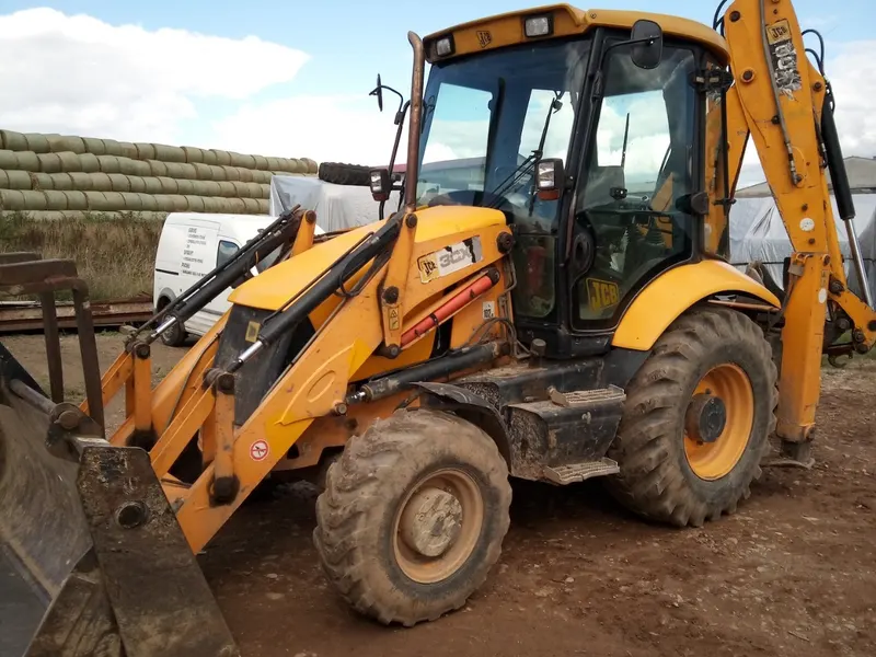 JCB 3CX SM 4T / 2009 / 14.908 H