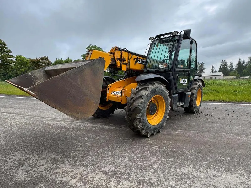 JCB 535-95 / 2016 / 4 300 m/h
