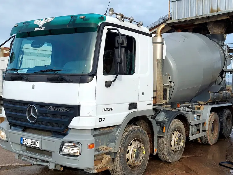 Mercedes Benz Actros 3236 B 8X4 / 2007/ 356 300 km/ Intermix 9m3 
