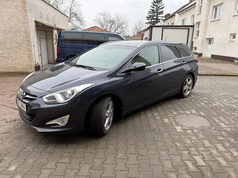 Hyundai i40 / 2013 / 221 000 km