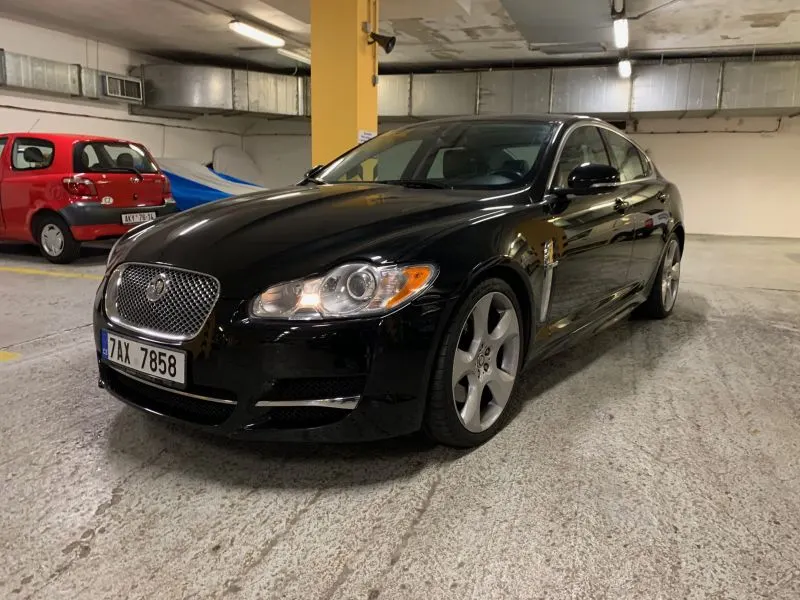 JAGUAR XF S