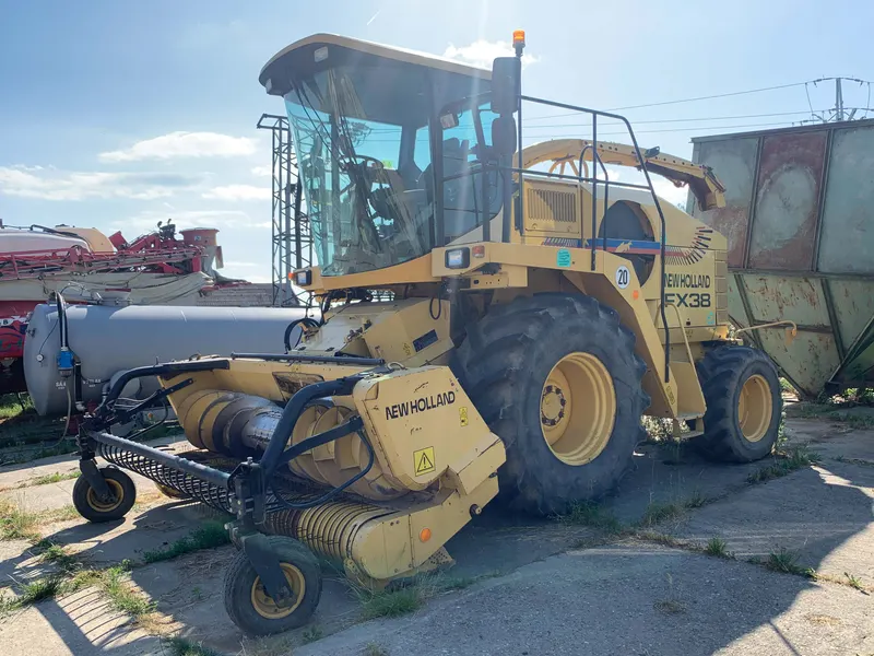 NEW HOLLAND FX 38/ 2000/ 3469 mth 