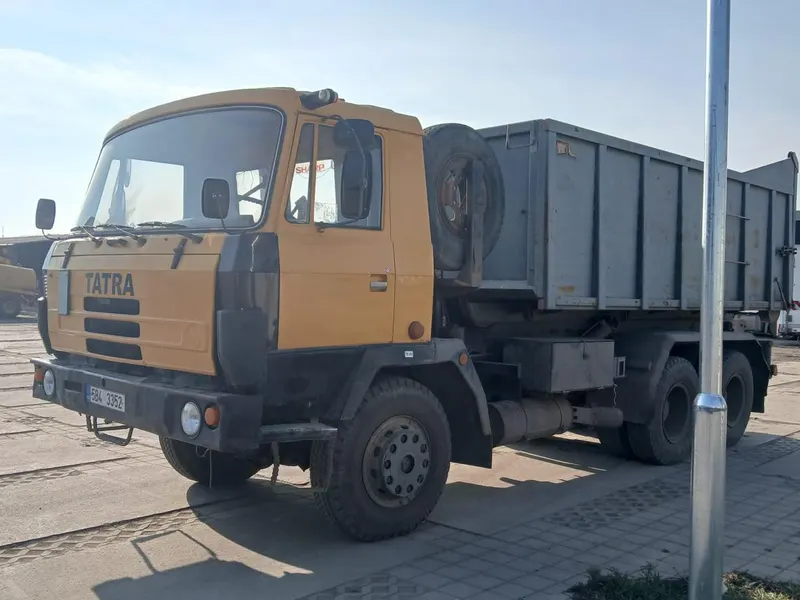 Tatra 815 / 1990 / 123 000 km