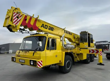 TATRA AD 28