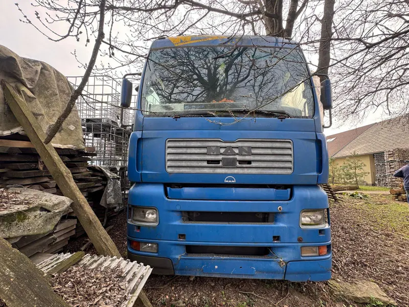 MAN 18.390 4X2 LL-U / 2004 / 1 100 000 km
