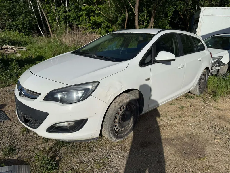 OPEL ASTRA SPORTS TOURER / 2014