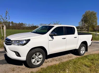 TOYOTA HILUX / 2020 / 225 100 km