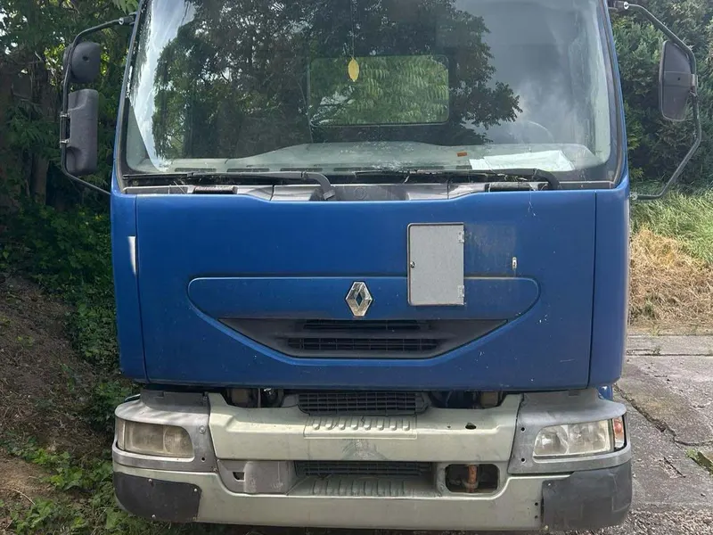 Renault Midlum 270.18 / 2002 / 260 000 km