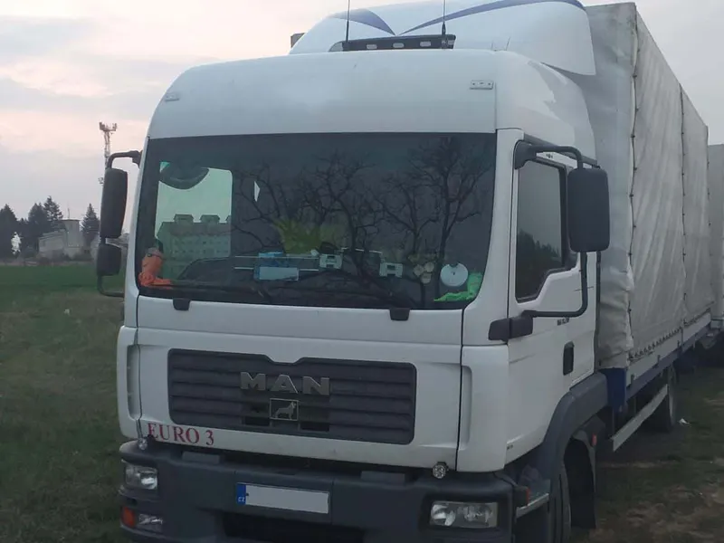 MAN TGL 8.210 / 2006 / 1 170 000 km