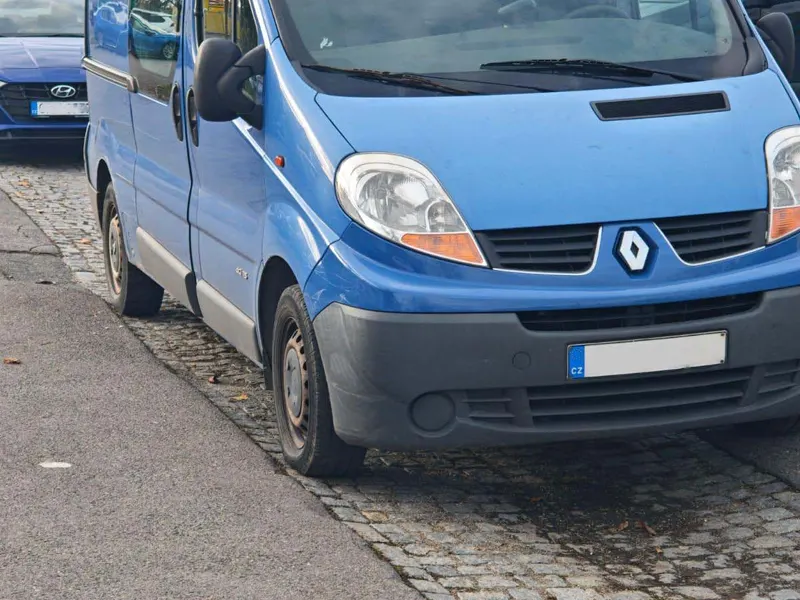 Renault Trafic / 2006 / 225 000 km