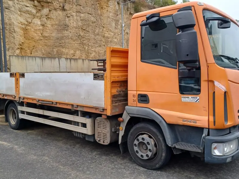 IVECO EUROCARGO / ML 90E18 / 2007 / 456 560 km