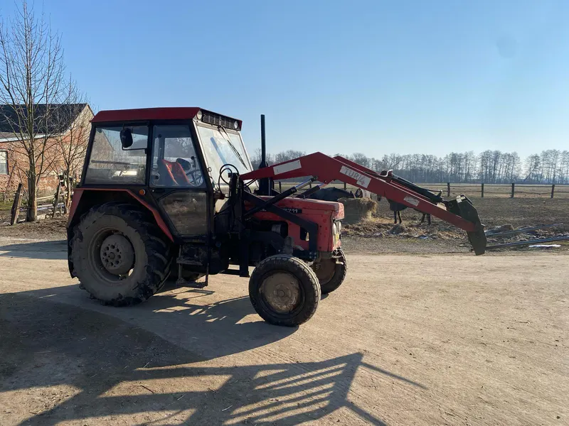 ZETOR 7711 / 1985 / 6 242 m/h