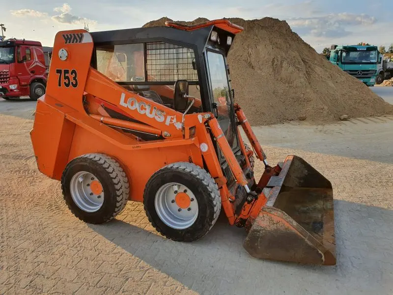 LOCUST L 753