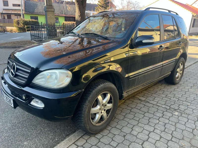 Mercedes-Benz ML 270 CDI / 2003 / 180 000 km