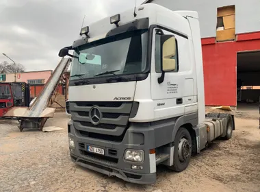 Mercedes Benz Actros 1844
