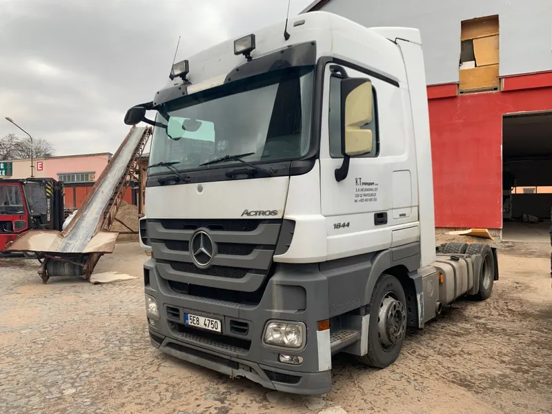 Mercedes Benz Actros 1844