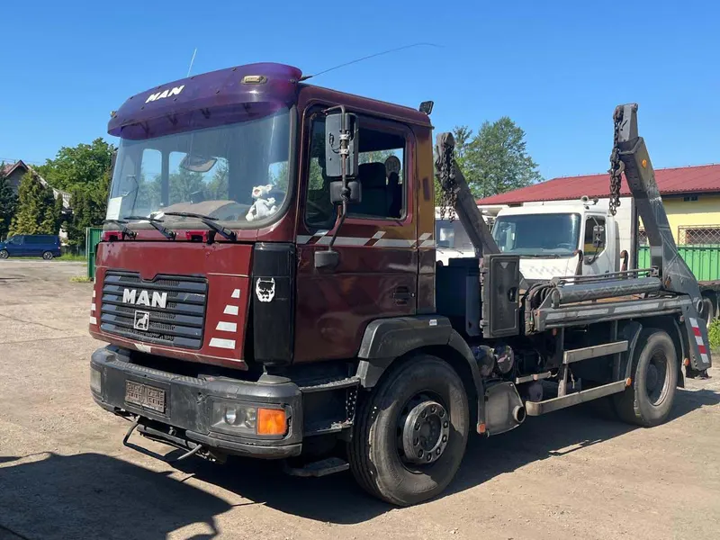 MAN 19.364FK-L / 2001 / 1 034 300 km