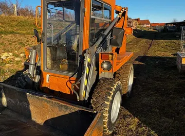 LOCUST 750 / 1995 / 5 087 m/h