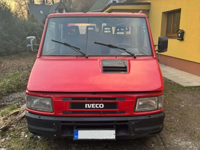 IVECO DAILY 35 E 10 / 1999 / 285 300 km