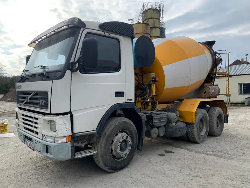 Volvo FM7 Concrete mix / 1999/ 311 419 km / Euro 3 