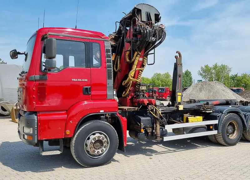 Man TGA  33.430 6x4 / 2006/ container carrier / crane