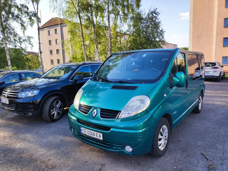 Renault Trafic / 2006 / 245 000 km 