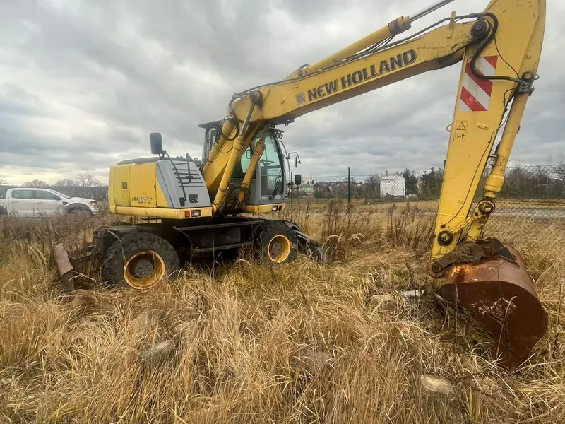 NEW HOLLAND MH CITY / 2008 / 5 000 m/h