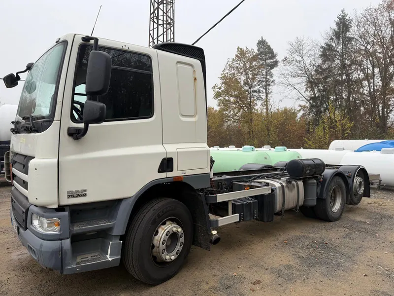 DAF CF 75 360 / 2014 / 880 000 km