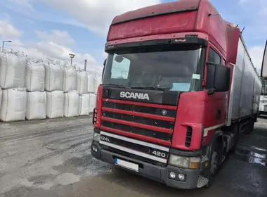 Scania R 124 LA4X2 420 + Schwarzmuller / 2004 / 900 000 km