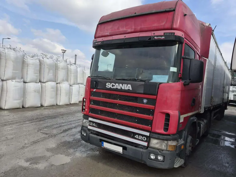 Scania R 124 LA4X2 420 + Schwarzmuller / 2004 / 900 000 km