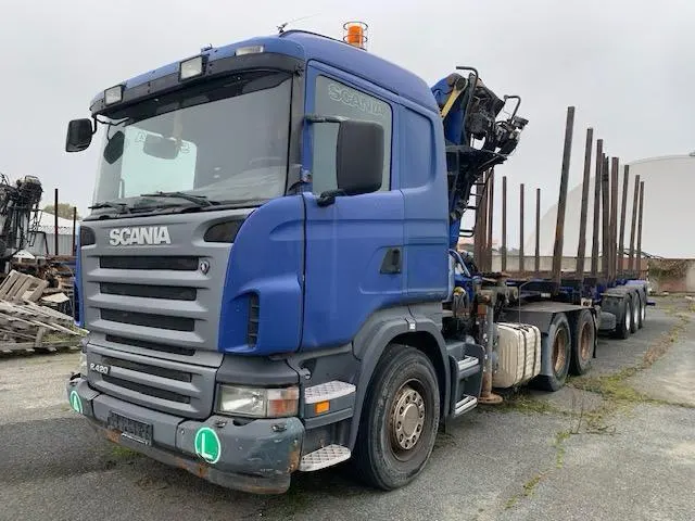 SCANIA R420 + přívěs na přepravu dřeva / 2008 / 720 000 km