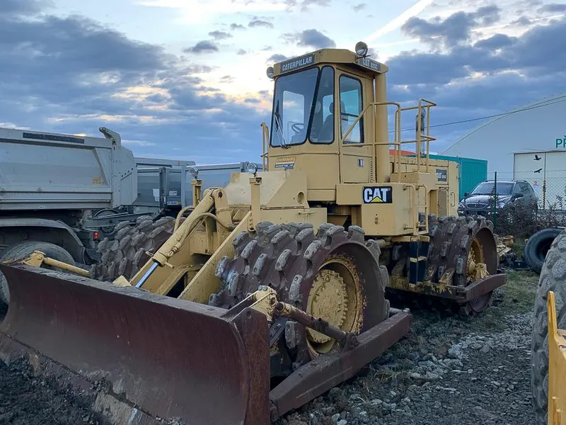 CAT 825 C Compactor