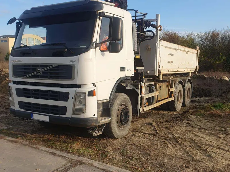Volvo FM64 6x4 / 2010 / 269 000 km