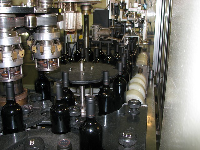 Gracia Winery Bottling