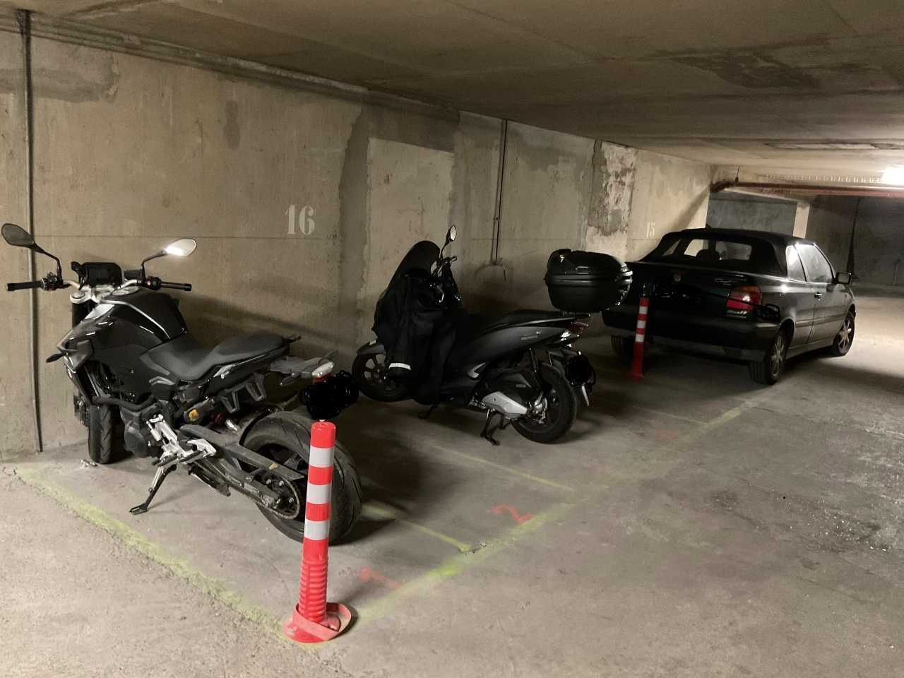 photo parking principal